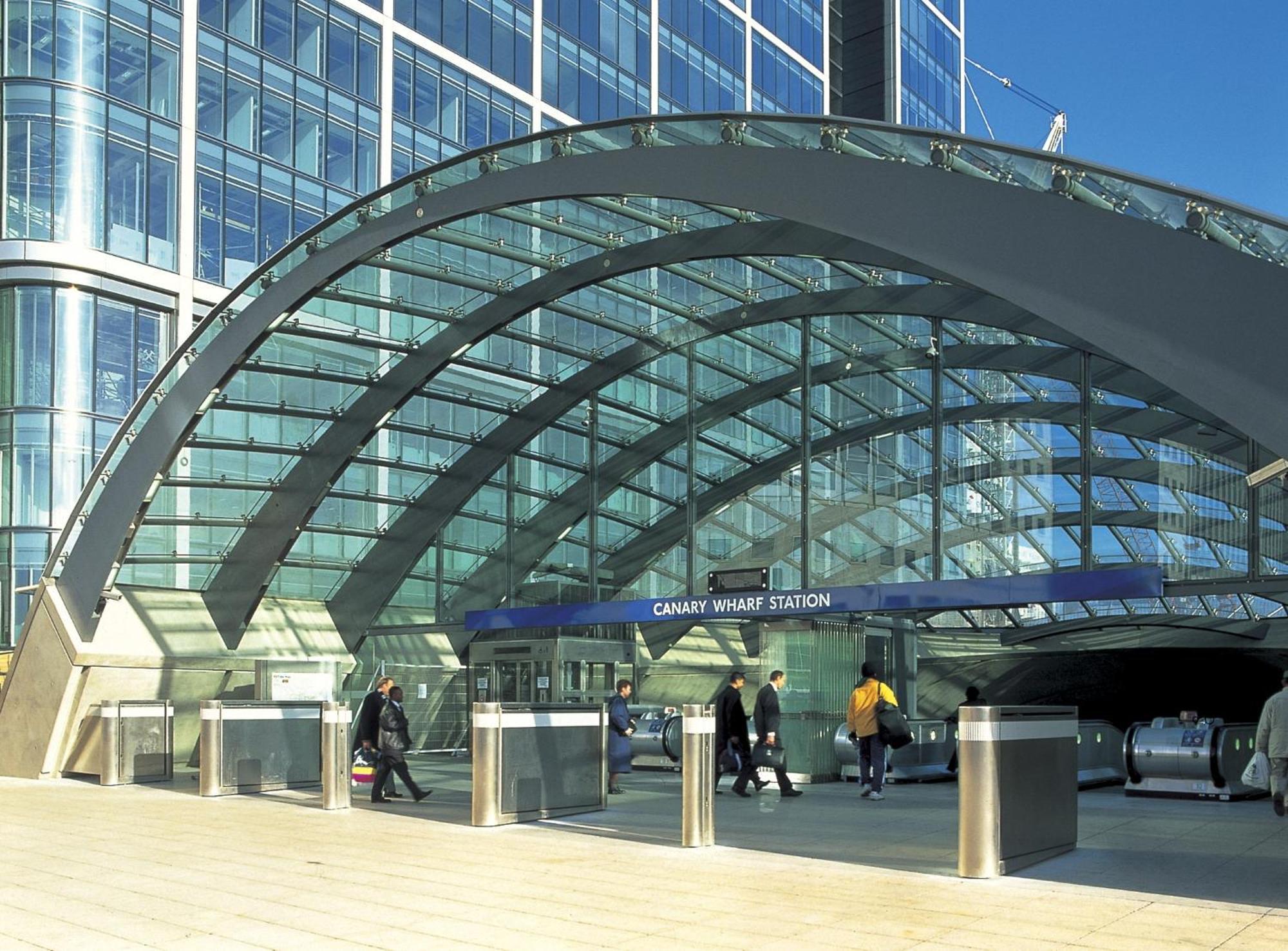 Large Modern 1 Bed Canary Wharf With Great Transport Links